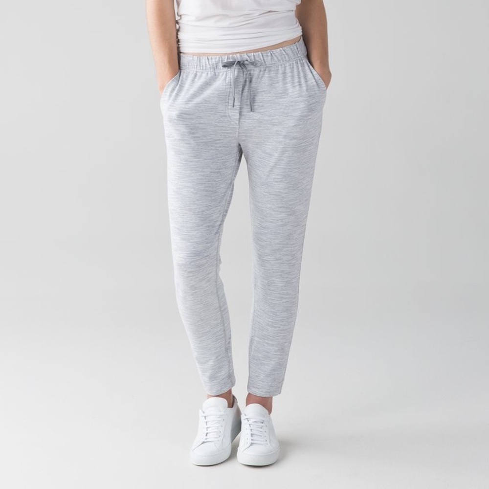 Lululemon Jet Crop (Slim) *Luon